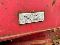 Mccormick d-324 oldtimer tractor - afbeelding 14 van  18
