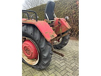 Mccormick d-324 oldtimer tractor - afbeelding 16 van  18