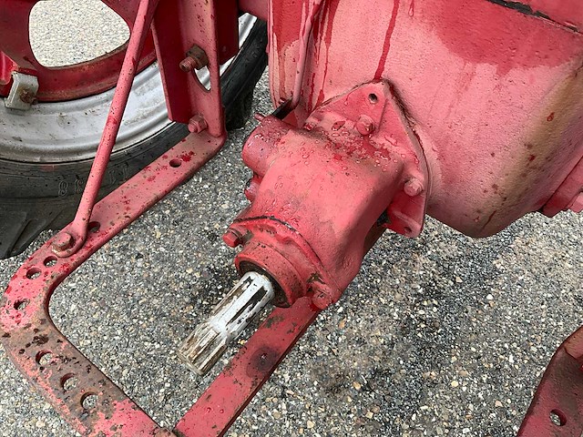 Mccormick farmall h oldtimer tractor (marge) - afbeelding 14 van  21