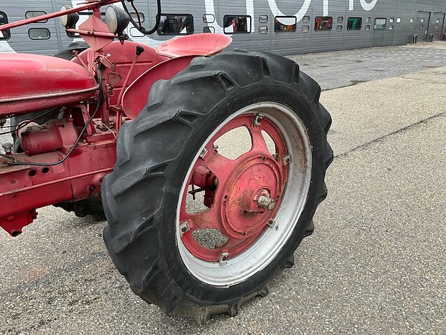 Mccormick farmall h oldtimer tractor (marge) - afbeelding 2 van  22