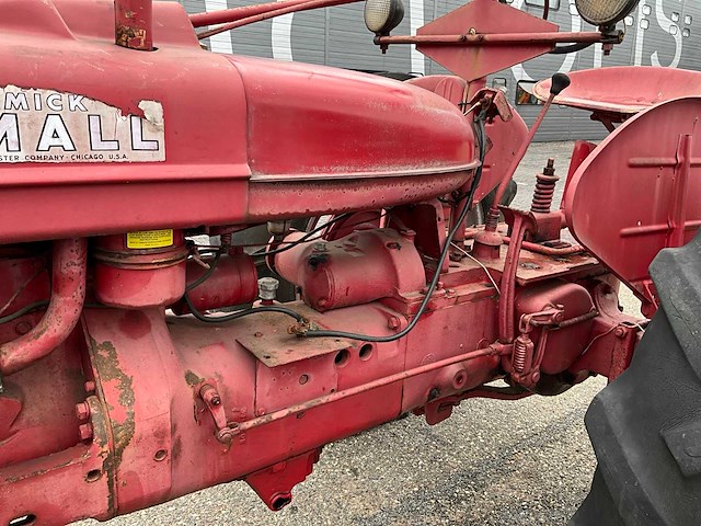 Mccormick farmall h oldtimer tractor (marge) - afbeelding 9 van  22