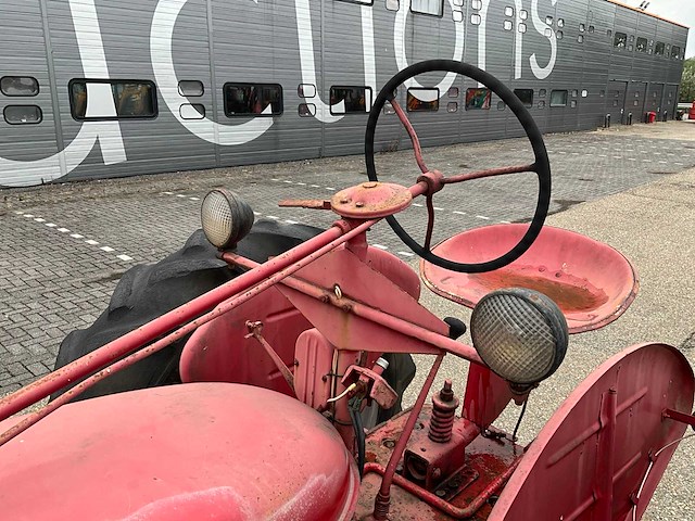 Mccormick farmall h oldtimer tractor (marge) - afbeelding 13 van  22