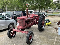 Mccormick farmall h oldtimer tractor - afbeelding 1 van  1