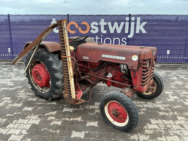 Mccormick g-432 oldtimer tractor - afbeelding 4 van  11