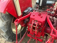 Mccormick international 323 oldtimer tractor - afbeelding 7 van  19