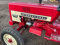 Mccormick international 323 oldtimer tractor - afbeelding 19 van  19