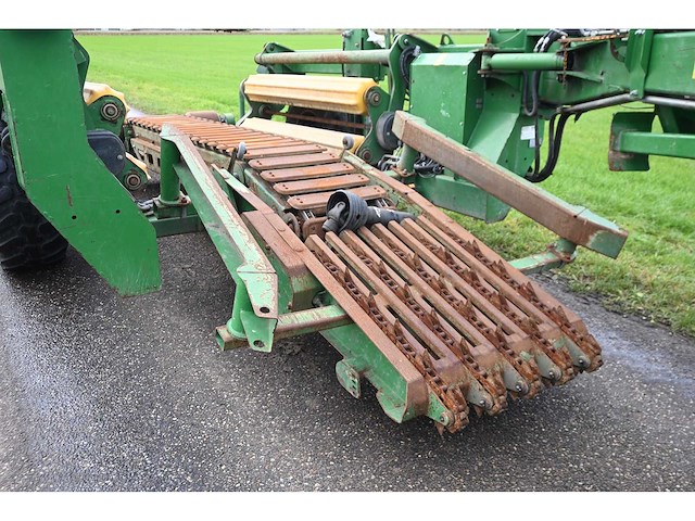 Mchale - 2008 - 998 - balenwikkelaar - afbeelding 5 van  25