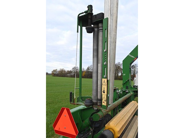 Mchale - 2008 - 998 - balenwikkelaar - afbeelding 25 van  25