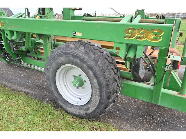 Mchale - 2008 - 998 - balenwikkelaar - afbeelding 7 van  25