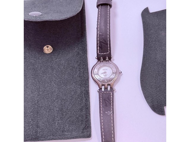 Mcm dameshorloge met juweliers etui en nieuwe batterij - afbeelding 4 van  7