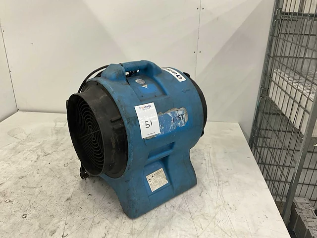 Mcs bl6800 ventilator (2x) - afbeelding 1 van  3