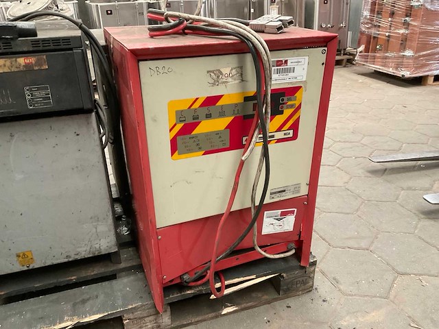 Mda 36140t acculader - afbeelding 1 van  5
