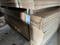 Mdf 1950 x 2070 x 16 mm. eiken wit met nerf (25x) - afbeelding 1 van  1