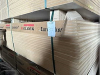 Mdf 1950 x 2070 x 16 mm. eiken wit met nerf (25x) - afbeelding 1 van  2