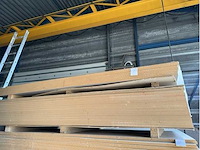 Mdf 2800 x 1300 x 19 mm. leem excellent (8x) - afbeelding 1 van  2