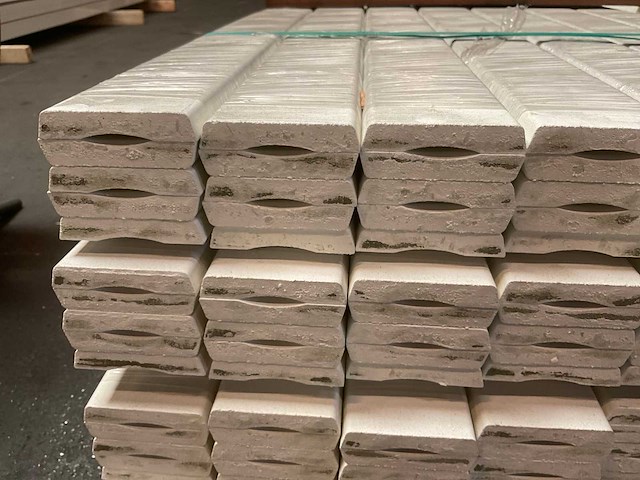 Mdf chambrant trapezium 12x68 mm (200x) - afbeelding 2 van  2