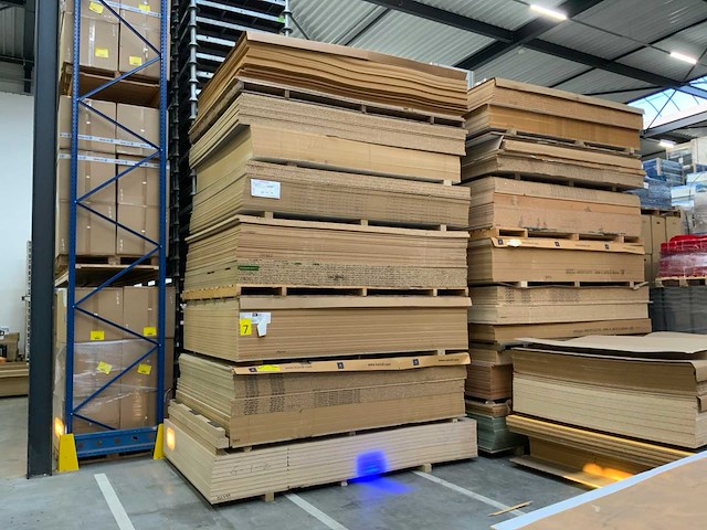 Mdf hdf decoratie spaanplaat ca. 23m3 - afbeelding 1 van  17
