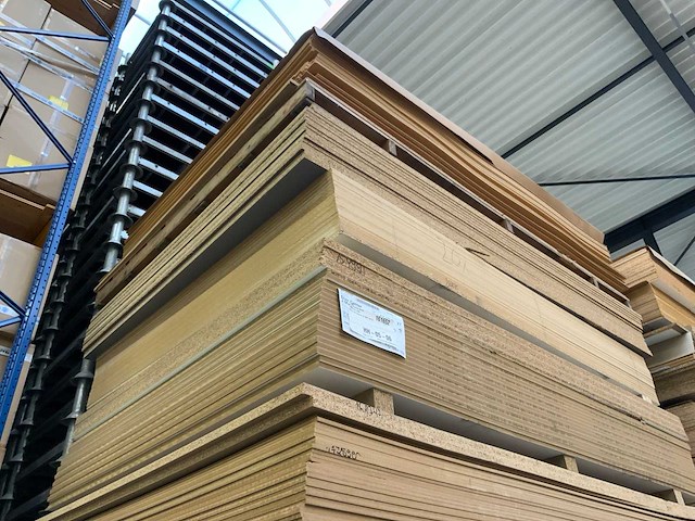 Mdf hdf decoratie spaanplaat ca. 23m3 - afbeelding 10 van  17