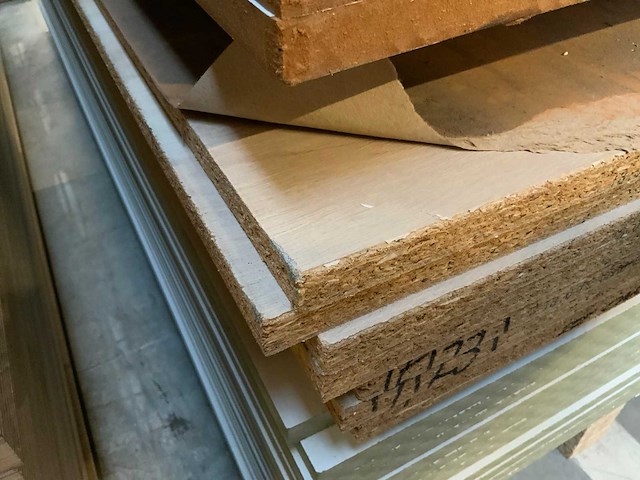 Mdf hdf decoratie spaanplaat ca. 23m3 - afbeelding 10 van  17