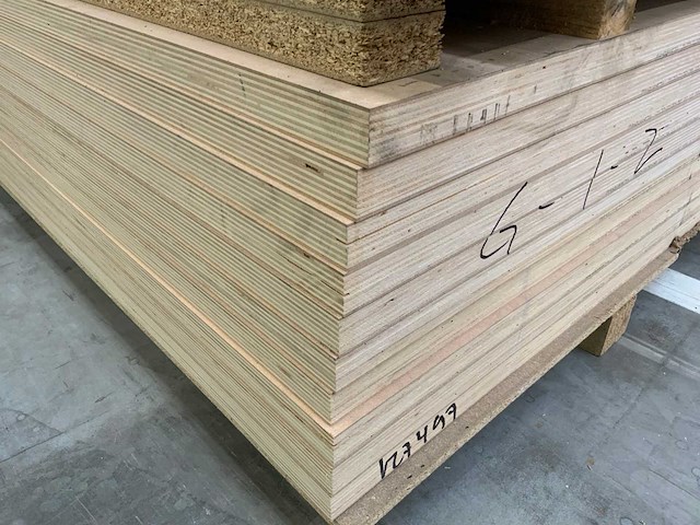 Mdf hdf decoratie spaanplaat ca. 23m3 - afbeelding 16 van  17