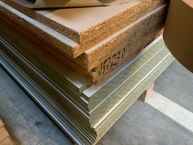 Mdf hdf decoratie spaanplaat ca. 23m3 - afbeelding 8 van  9