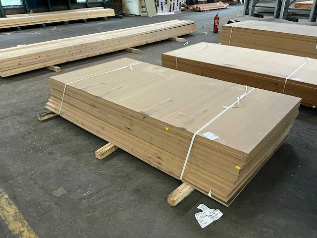 Mdf houten plaat 25 mm (14x) - afbeelding 1 van  8