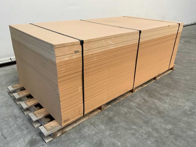 Mdf plaat 2445x1222x12mm (68x) - afbeelding 1 van  8