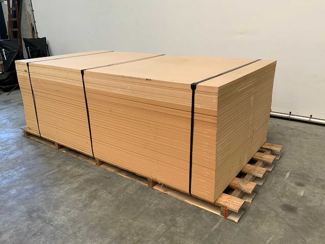 Mdf plaat 2445x1222x12mm (68x) - afbeelding 2 van  5