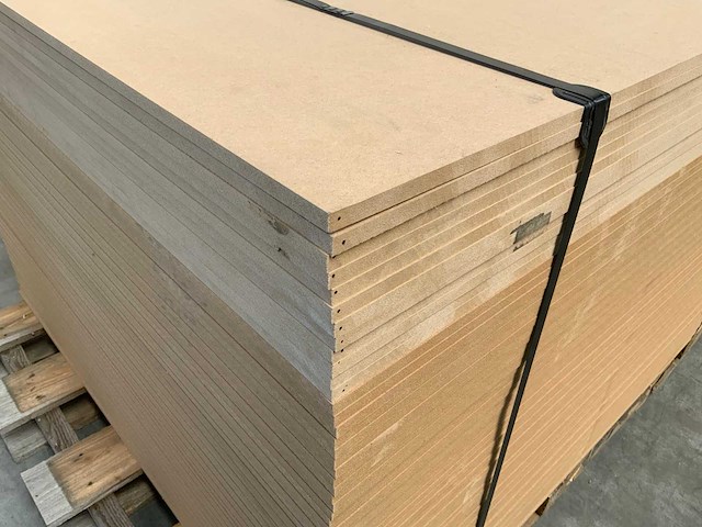 Mdf plaat 2445x1222x12mm (68x) - afbeelding 8 van  8