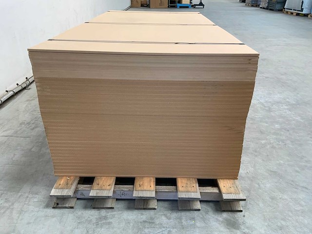 Mdf plaat 2445x1222x12mm (68x) - afbeelding 3 van  4