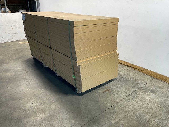 Mdf plaat 2620x1008 mm ongegrond 18 mm (50x) - afbeelding 2 van  6