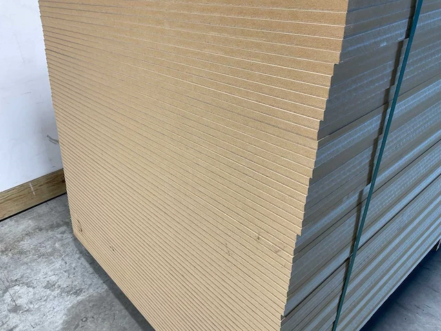 Mdf plaat 2620x1042 mm ongegrond 14 mm (50x) - afbeelding 5 van  6