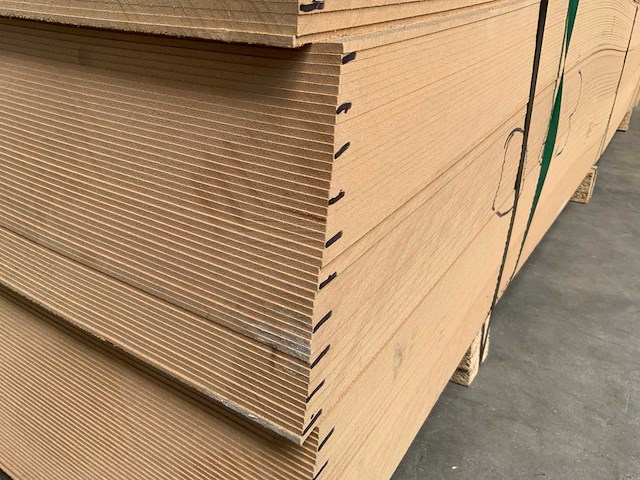 Mdf plaat 2855x2150x4mm (134x) - afbeelding 4 van  5