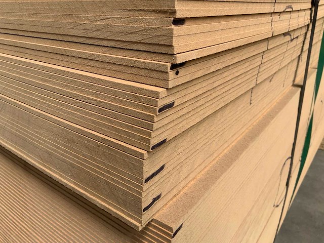 Mdf plaat 2855x2150x4mm (134x) - afbeelding 5 van  5