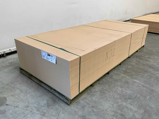 Mdf plaat 3050x1300x16mm (34x) - afbeelding 1 van  7