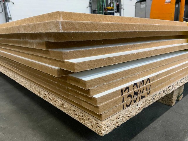 Mdf plaat 3055x1220x8mm (12x) - afbeelding 4 van  7