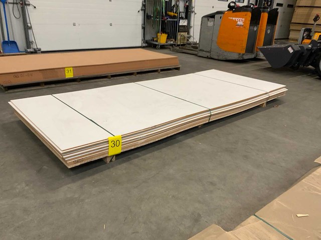 Mdf plaat 3055x1220x8mm (12x) - afbeelding 1 van  8