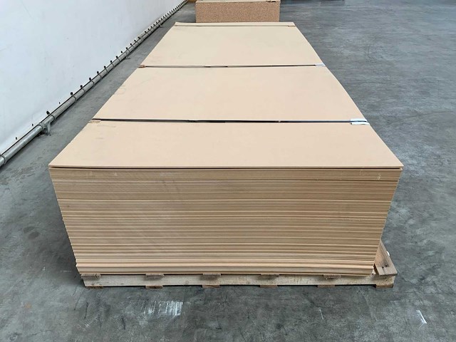 Mdf plaat 3055x1225x6mm (83x) - afbeelding 5 van  7