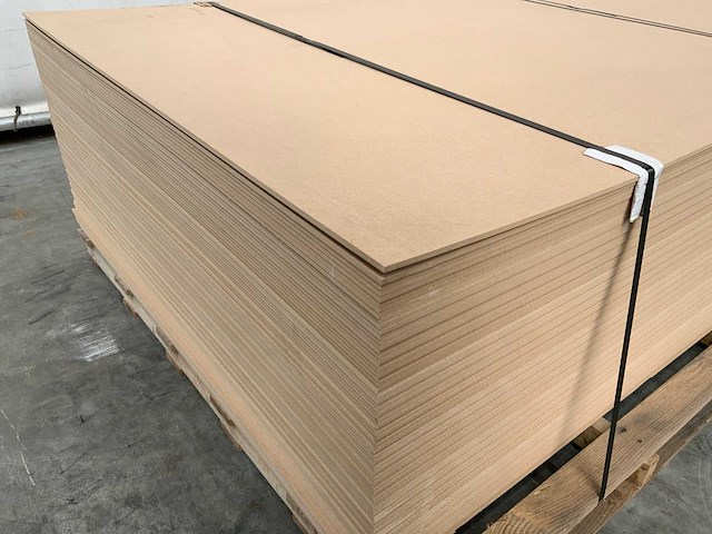 Mdf plaat 3055x1225x6mm (83x) - afbeelding 6 van  7