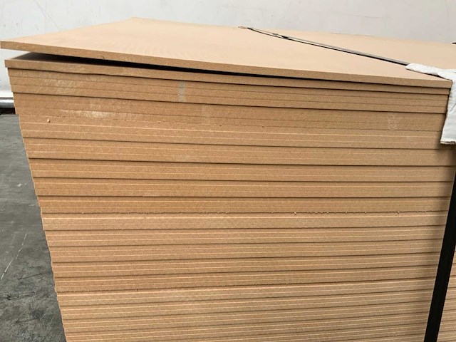 Mdf plaat 3055x1225x6mm (83x) - afbeelding 7 van  7
