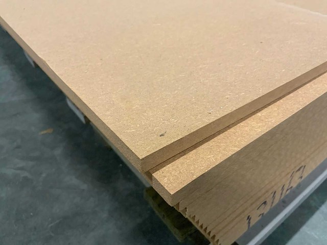 Mdf plaat 3060x1220x8mm (16x) - afbeelding 4 van  5