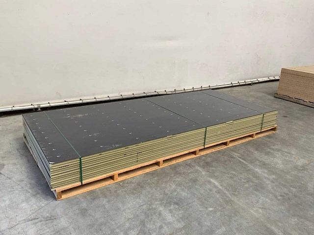 Mdf plaat 3060x1310x18mm (12x) - afbeelding 1 van  7