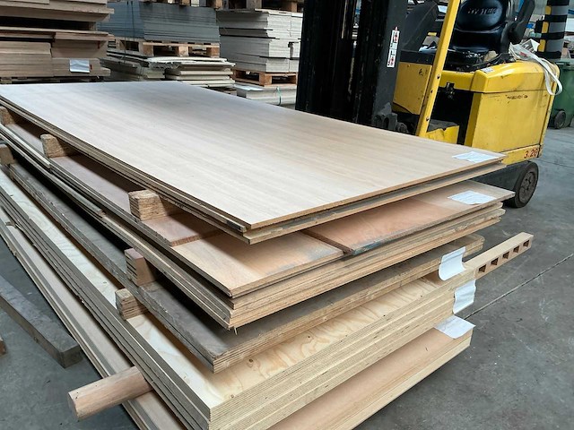 Mdf plaat (4x) - afbeelding 1 van  3
