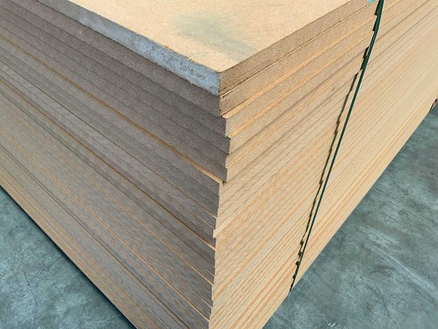 Mdf plaat unilin/spanolux 3055x1300x18mm (39x) - afbeelding 6 van  7
