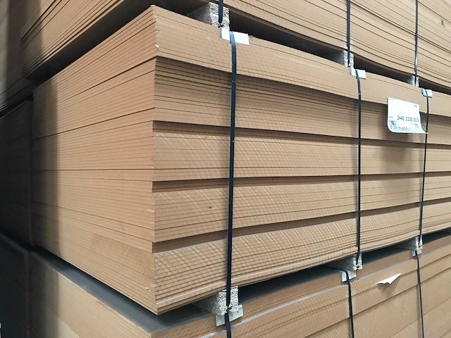 Mdf platen 2440x1220x10mm (37x) - afbeelding 2 van  3