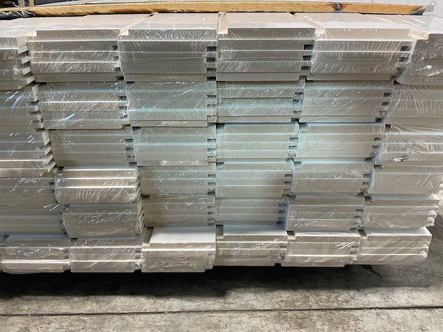 Mdf plint met kabelgoot wit gelakt - 488x14x1,5 cm (55x) - afbeelding 8 van  8