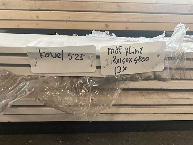 Mdf plint wit 18x150x4800 mm (13x) - afbeelding 4 van  4