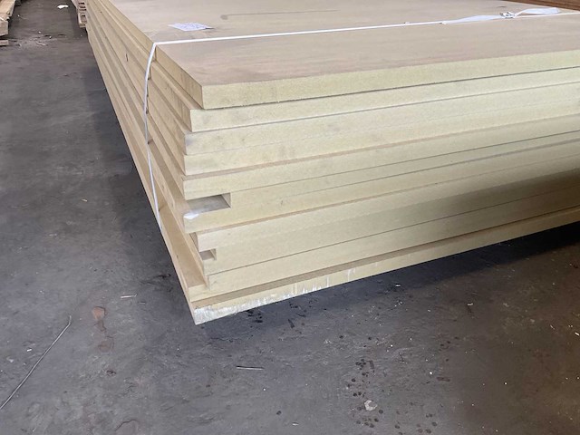 Mdf vochtwerend 30x1220x2440 mm (13x) - afbeelding 2 van  4