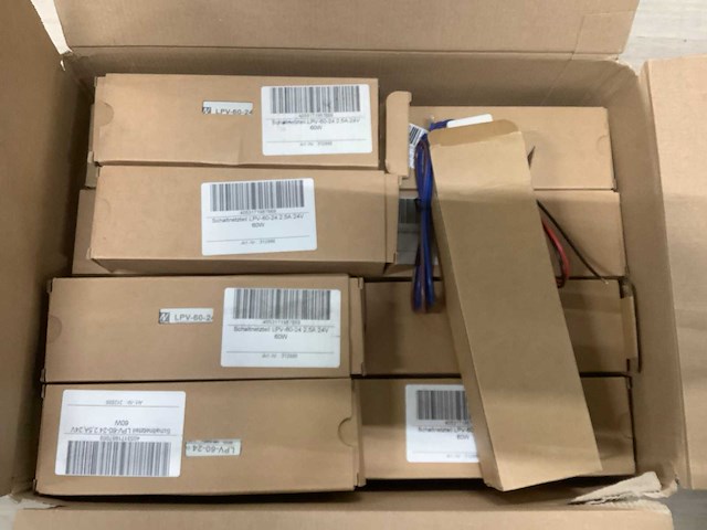 Mean well lpv-60-12 led transformator (21x) - afbeelding 2 van  2
