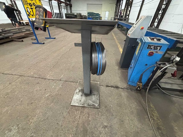 Meba - 2003 - 400dg - metalen horizontale bandzaagmachine - afbeelding 15 van  16